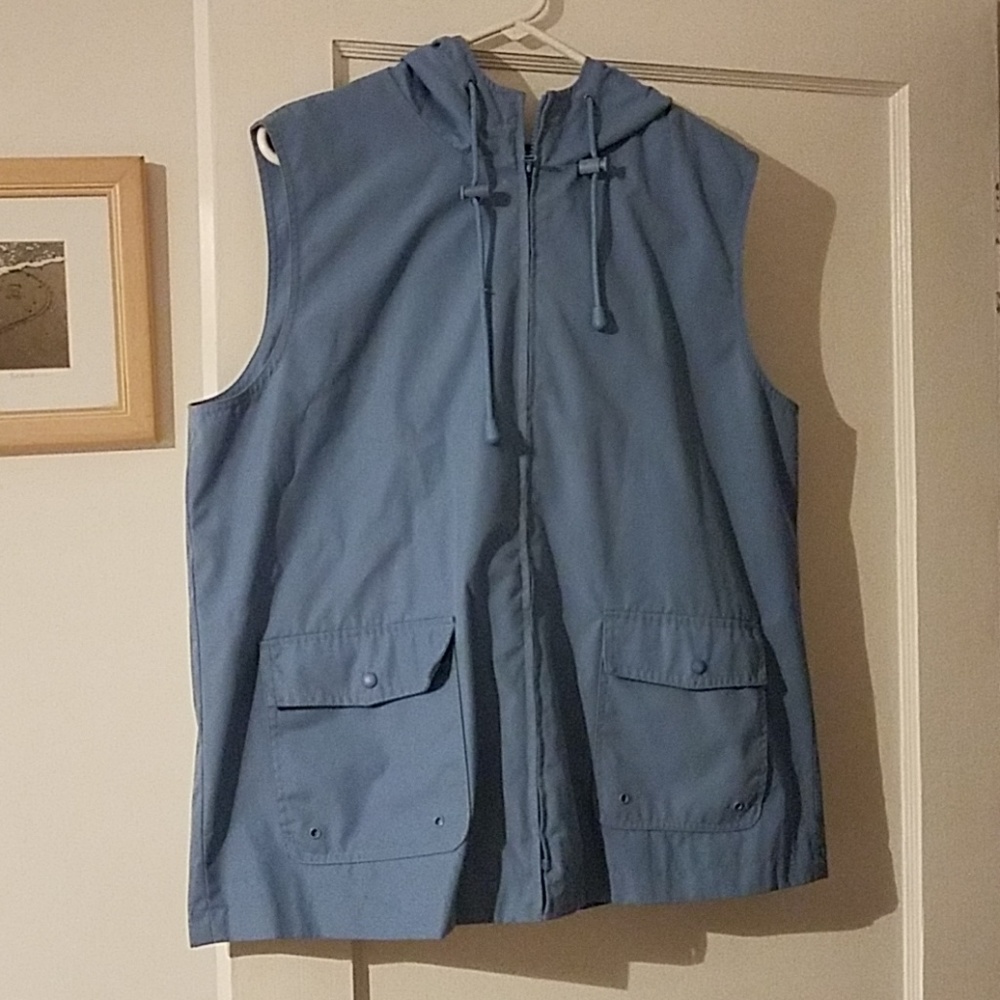 Waterproof hooded vest
